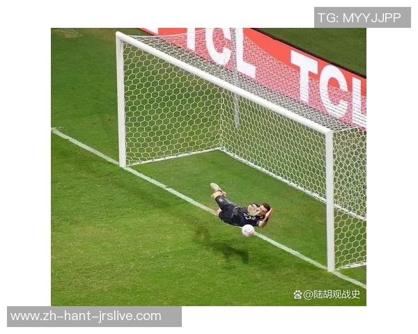 足球底角的魅力与战术分析探讨如何提升球队的进攻效率与防守策略